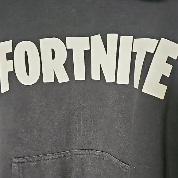 Fortnite Boy's Black Pullover Hoodie Size 8 - Picture 2 of 6